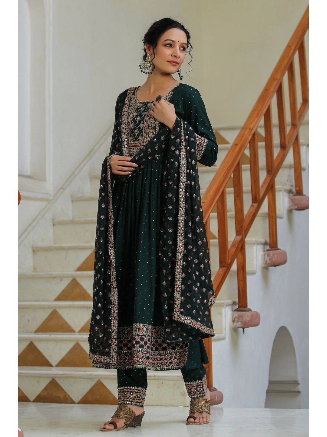 Raatrani Green Embroidered Naira Suit Set