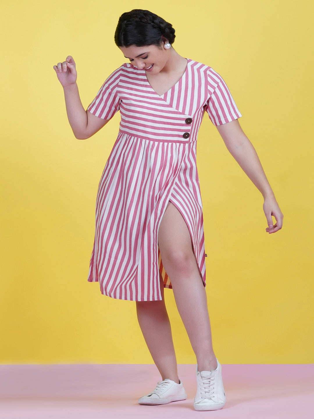 Red-Stripe-Cotton-Dress-With-A-Buttoned-Yoke