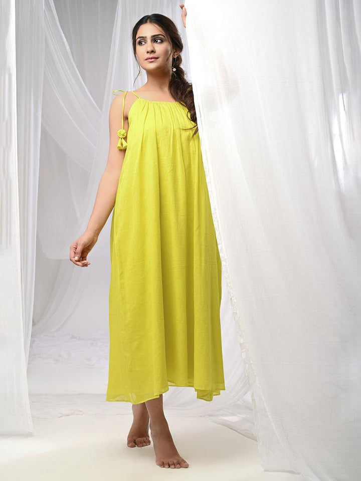 Summer-Halter-Dress-In-Yellow
