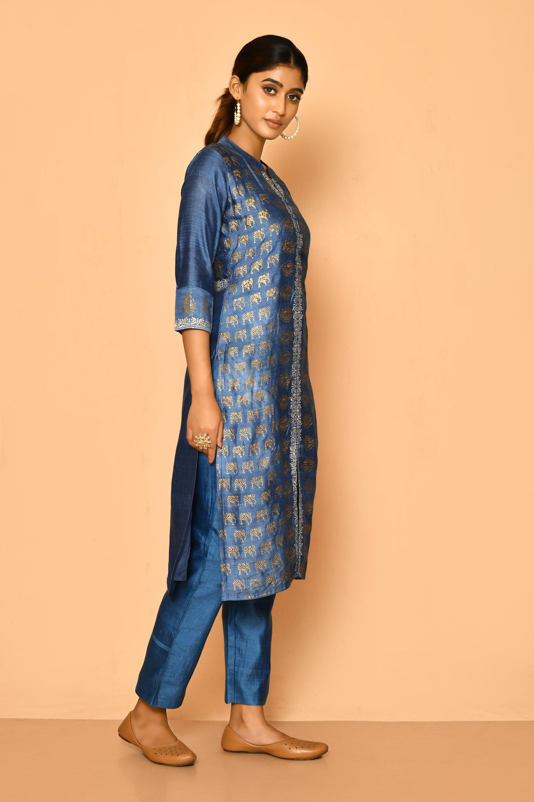 ZERESOUQ-Topaz-Peacock-Blue-Handloom-Cotton-Silk-Kurta-Set