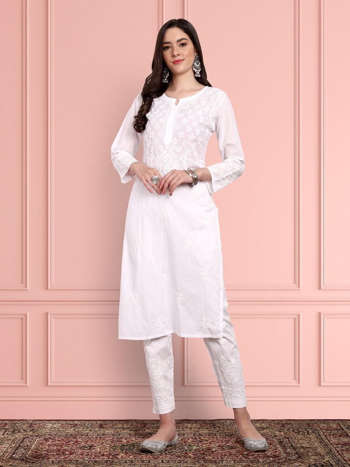 White Cotton Artisan Embroidered Chikankari Kurti