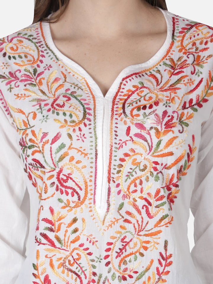 White-Cotton-Lucknowi-Chikan-Kurti