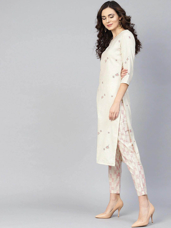 Off White Printed Kurta With Trousers