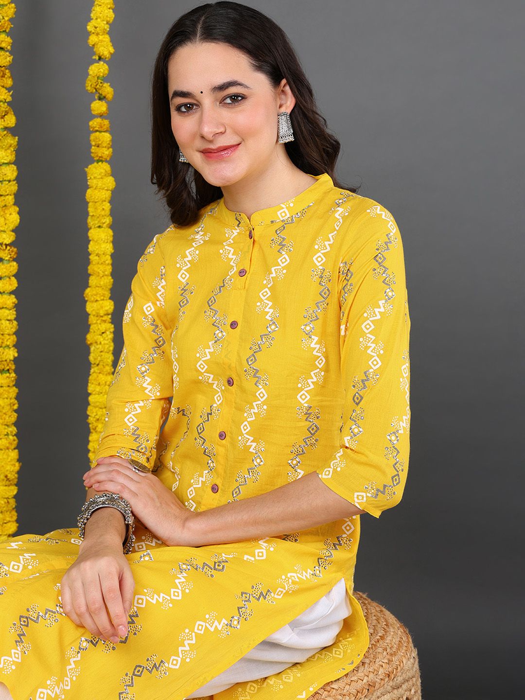 Yellow Cotton Abstract Printed Straight Kurta