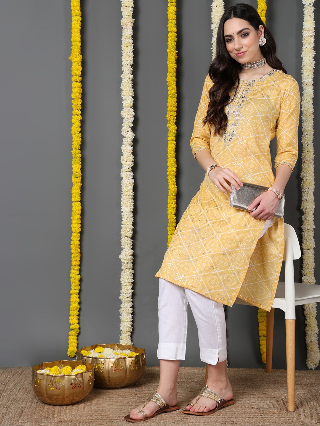 Yellow Cotton Blend Bandhani Printed Straight Kurta