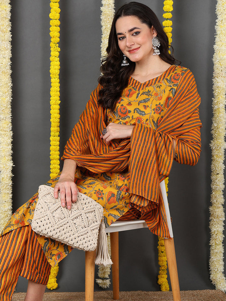 ZERESOUQ-Yellow-Cotton-Blend-Floral-Printed-Straight-Kurta-Trouser-With-Dupatta