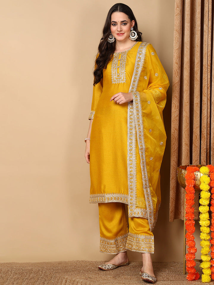 ZERESOUQ-Yellow-Silk-Blend-Solid-Embroidered-Straight-Kurta-Trouser-With-Dupatta