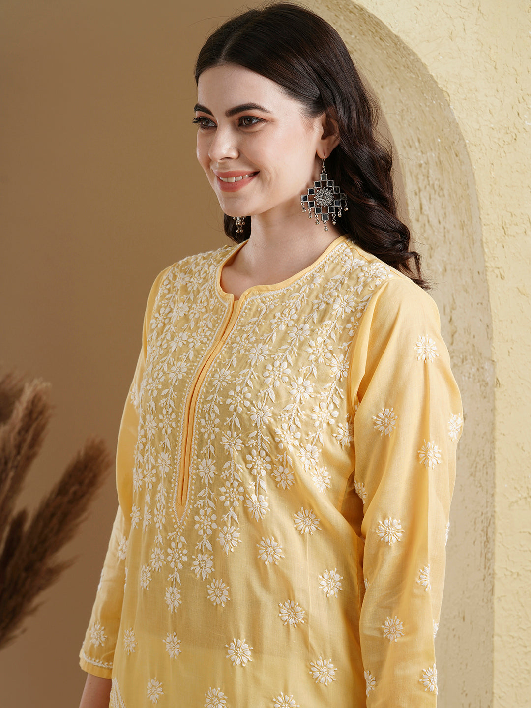 Yellow & White Cotton Artisan Embroidered Chikankari Kurta