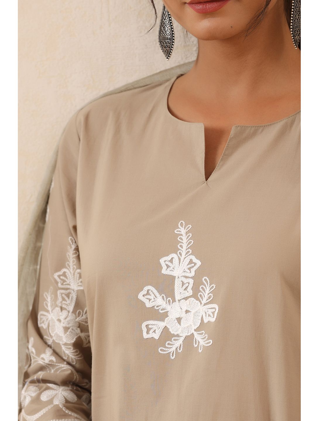 Zeenat-Cotton-Embroidered-3-Piece-Kurta-Set