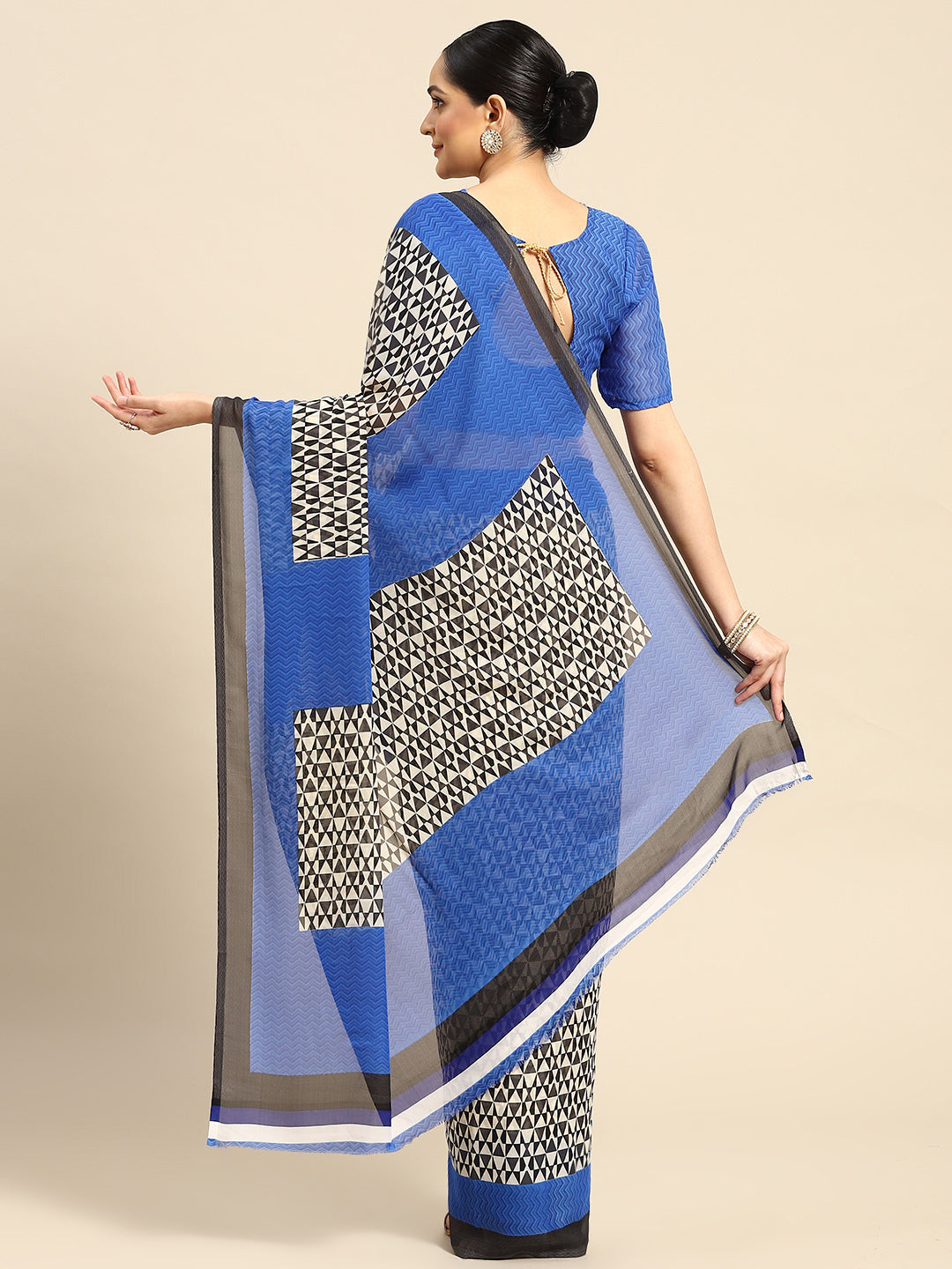 ZERESOUQ-Blue-Chiffon-Printed-Classy-Saree